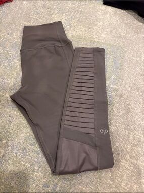 ALO Yoga Mauve Gray High-Rise Moto Leggings with Subtle Logo